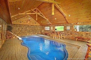 Photo 1 - 5 O' Clock Somewhere 3 Bedroom Cabin by RedAwning