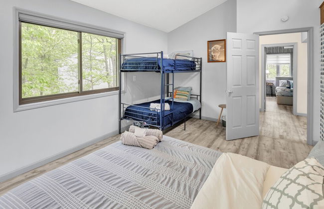 Pocono Escape - Cozy 5br - Sauna-billiard 5 Bedroom Home by RedAwning - Foto 10