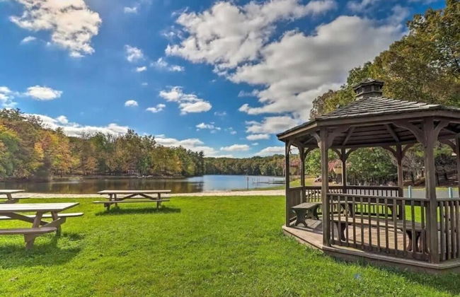 Pocono Escape - Cozy 5br - Sauna-billiard 5 Bedroom Home by RedAwning - Foto 39