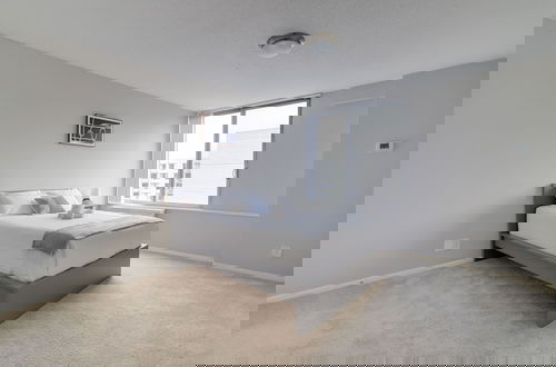 Foto 5 - Prime Location Apartment at Crystal City