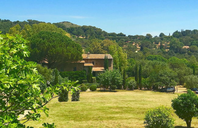 Porto Ercole Tuscany Coast Classic Charm in Fabulous 18th c Farmhouse now Chic Designer Villa w P - Foto 1
