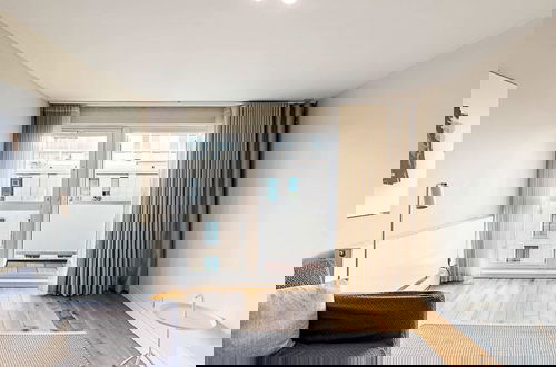 Photo 21 - Modern Apartment With Balcony