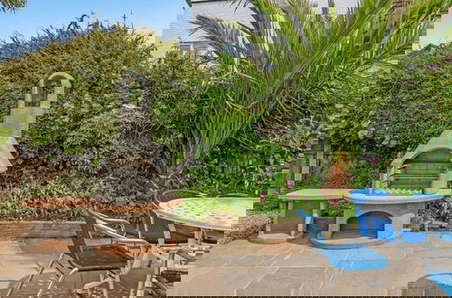 Photo 60 - Lovely Seaside Villa Gardens 40 Metres to Beach