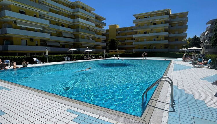 Foto 1 - Charming Studio With Shared Pools