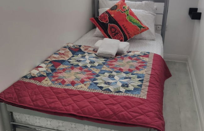 Apartment - Sleeps 5 - Parking - Station Close - Foto 3