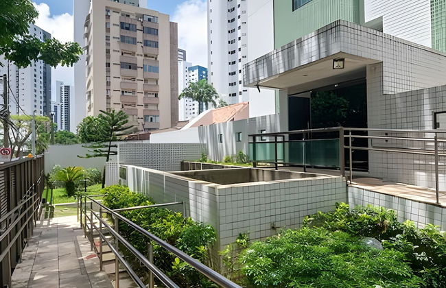 Flat 1 Quatro no bairro Graças Recife - Foto 36