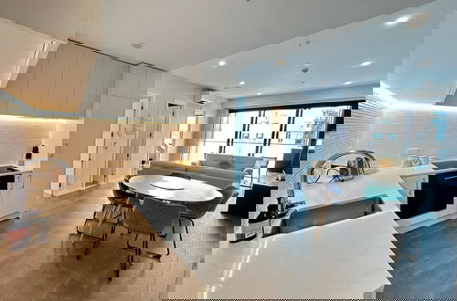 Photo 9 - Enfield Lux- Brand New Apartment
