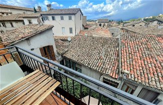 Photo 1 - centrally Located Spoleto A1 - Sleeps 6 - Terrace - Bbq - Car not Needed. Wifi