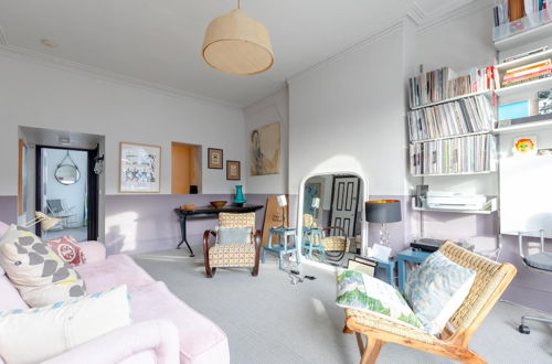 Photo 17 - Charming 2BD Hideaway - Caledonian Road, Camden