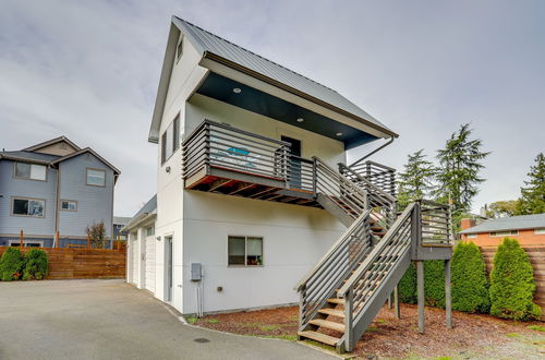 Foto 8 - Modern Tukwila Apartment w/ Balcony Near Airport