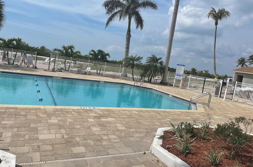 Photo 13 - Estero Beach & Tennis Club by Check In Vacation Rentals