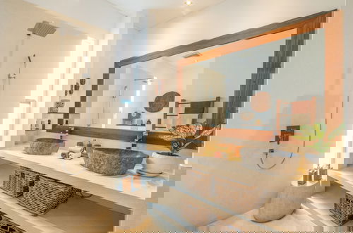 Foto 53 - Luxury 4BR Haven, Steps to Canggu's Beach Elegance