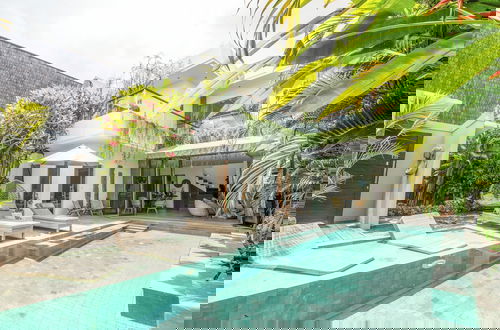 Foto 13 - Luxury 4BR Haven, Steps to Canggu's Beach Elegance