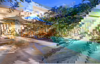 Foto 3 - Luxury 4BR Haven, Steps to Canggu's Beach Elegance