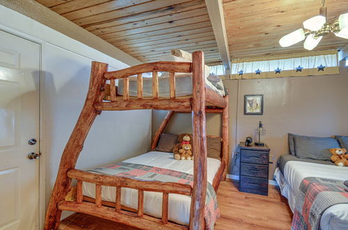 Photo 13 - Pet-friendly Washington Retreat w/ Hot Tub & Deck