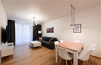 Foto 2 - Aura 40 by Q4 Apartments