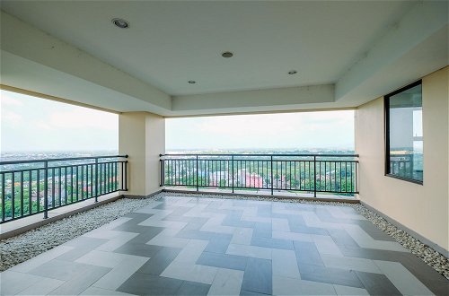 Photo 18 - Modern And Comfy Studio At Transpark Cibubur Apartment