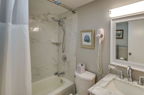 Photo 20 - Virginia Beach Condo w/ Community Pool & Hot Tub