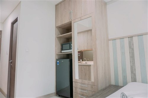 Foto 5 - Good Choice And Homey Studio Apartment At B Residence