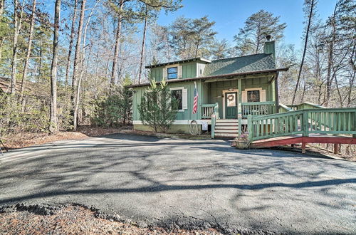 Photo 6 - Outdoor Adventure - Charming Cabin w/ Hot Tub