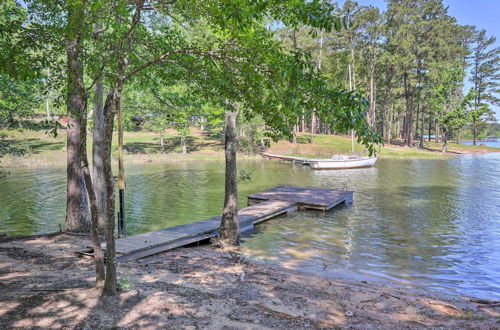 Photo 14 - Quaint Tignall Cabin w/ Deck & Private Dock