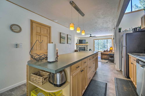 Photo 14 - Tahoe Area Townhome w/ Pool & Mountain Views