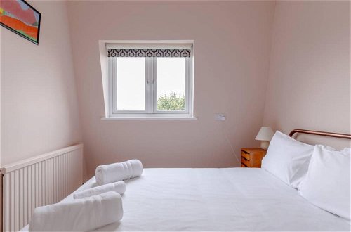 Foto 3 - Quaint & Cosy 1 Bedroom Flat - Kensington Olympia