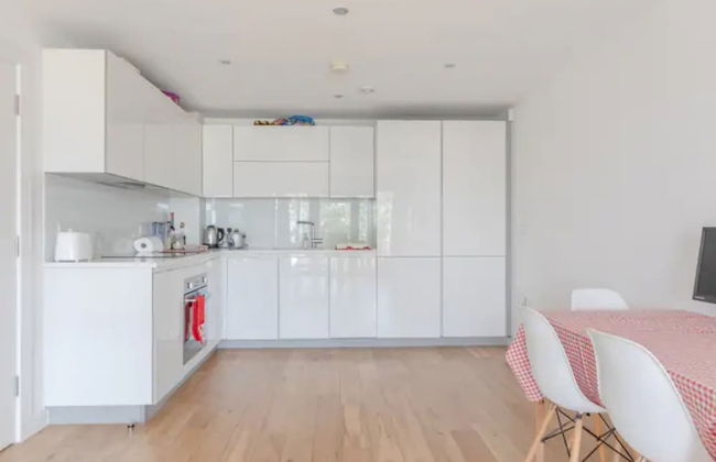 Vibrant 1BD Flat w/ Private Balcony, Camberwell! - Photo 6