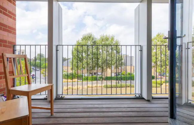 Vibrant 1BD Flat w/ Private Balcony, Camberwell! - Photo 17