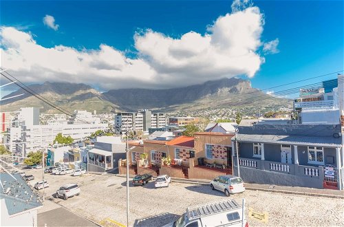 Photo 24 - Bright 2 Bedroom Apartment in Touristic Hub of Bokaap