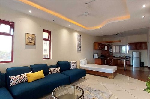 Foto 22 - Lux Suites Shanzu Oceanfront Apartments