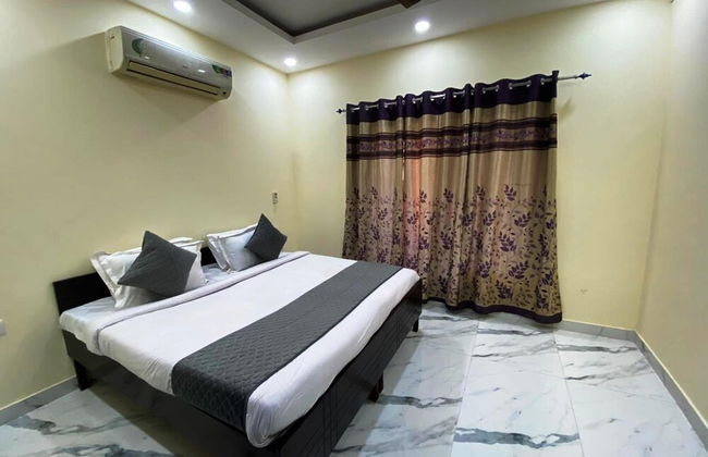 GoBravo 72 - 3BHK Farm with Pool & Garden Sec150 Noida - Foto 4