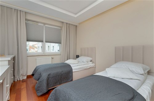 Foto 10 - Apartment With 3 Bedrooms by Renters