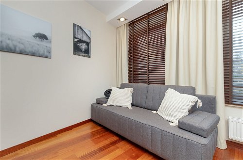 Foto 6 - Apartment With 3 Bedrooms by Renters