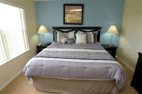 Photo 2 - Regal Palms Resort 4 Bedroom Townhome! Townhouse by Redawning