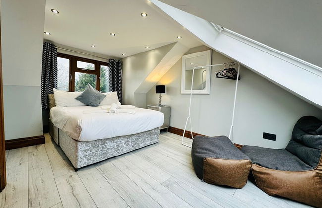 Spacious 6 Bed House in Wembley - Foto 1