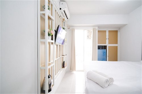 Photo 1 - New Studio Apartment With Strategic Location At Suncity Residence