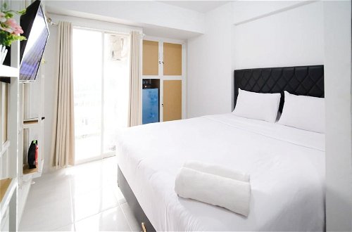 Photo 2 - New Studio Apartment With Strategic Location At Suncity Residence