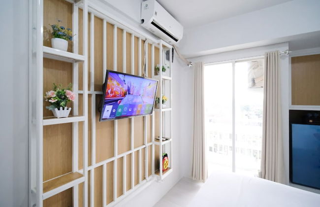 New Studio Apartment With Strategic Location At Suncity Residence - Foto 20