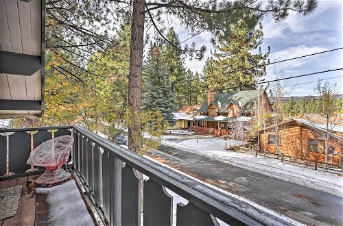 Foto 11 - Dreamy Big Bear Home w/ Wood Stove & Grill
