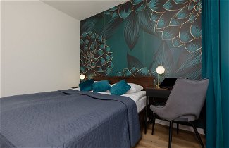 Photo 2 - Beautiful Blue Apartment by Renters
