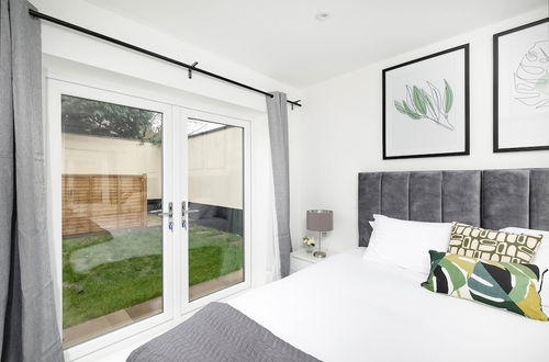 Photo 1 - Skyvillion -vineyard Court- Enfield 1-bed Wgarden