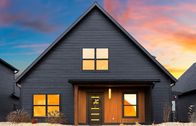 Rocky Shores Retreat - Indoor Pool Open - Photo 48