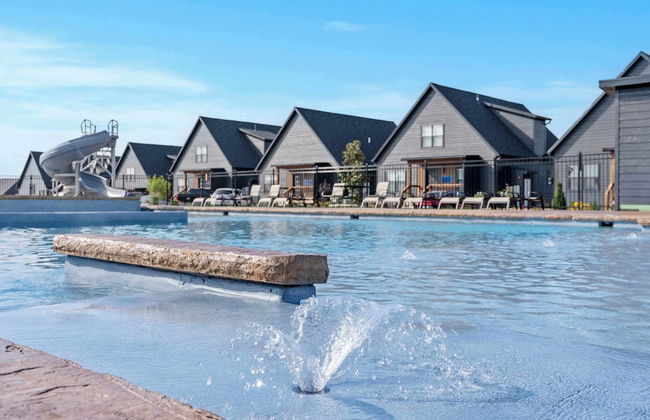 Rocky Shores Retreat - Indoor Pool Open - Photo 22
