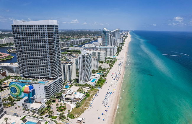 Luxury Living on the Beach w/ Resort Amenities! - Foto 21
