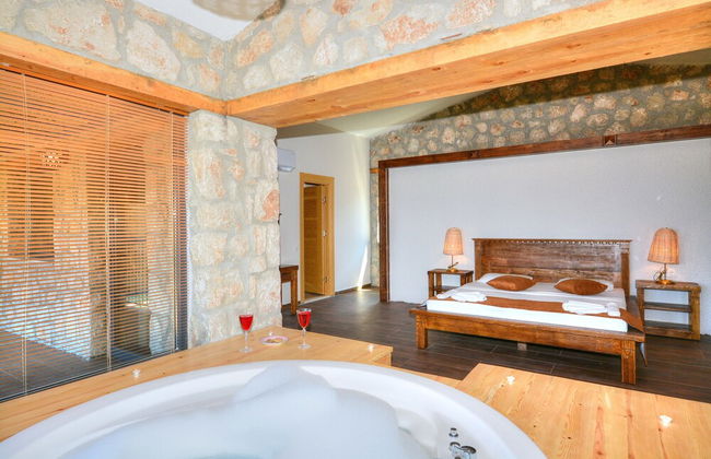 2 Bedroom Private Villa With Infinity Pool and Sea View - Foto 15