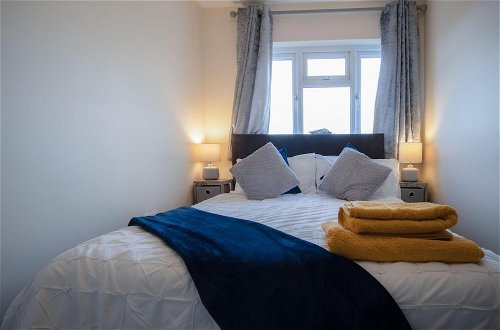 Photo 17 - North Beach Heights - 2 Bedroom Penthouse - Tenby