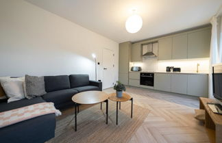 Photo 2 - The Battersea Place - Charming 4bdr Flat