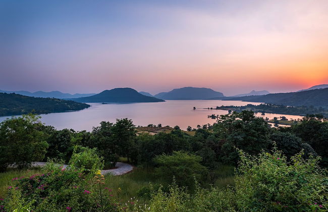 CosmicStays Kokiraj Lakehouse - Waterfront Retreat - Foto 59