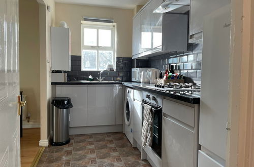 Foto 12 - Stylish 1-bed Apt Near Uni of East London Beckton